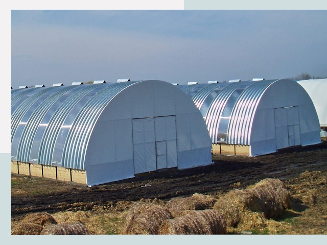 Сельскохозяйственные здания в Гукове