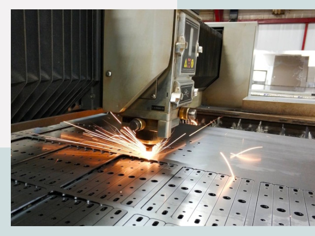 Лазерная резка металла в Гукове от 616 руб.